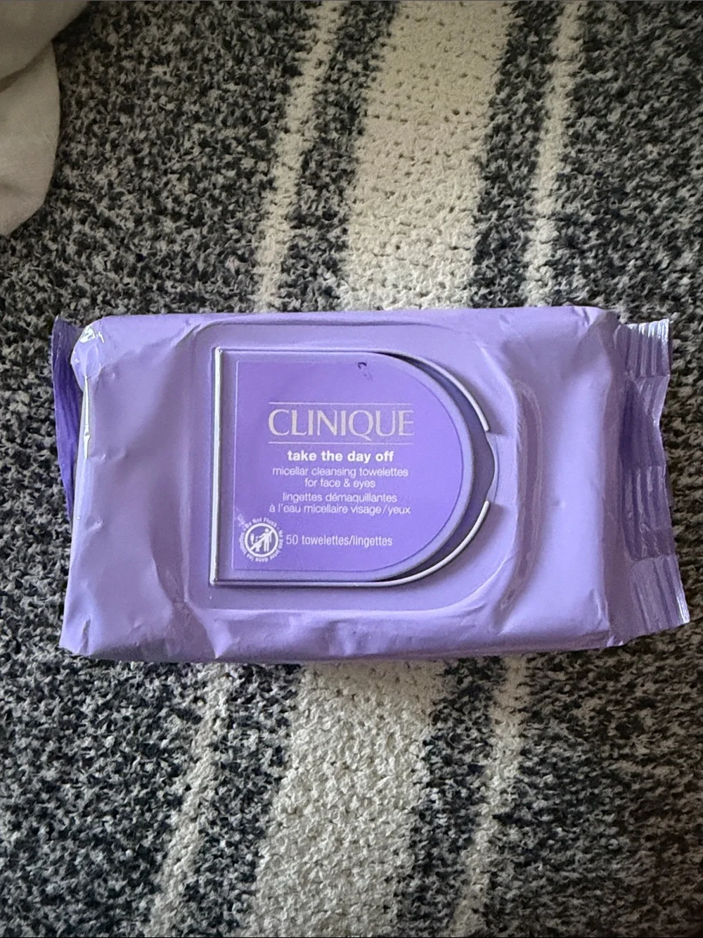 Clinique Lavender Micellar Cleansing Towelettes Pack